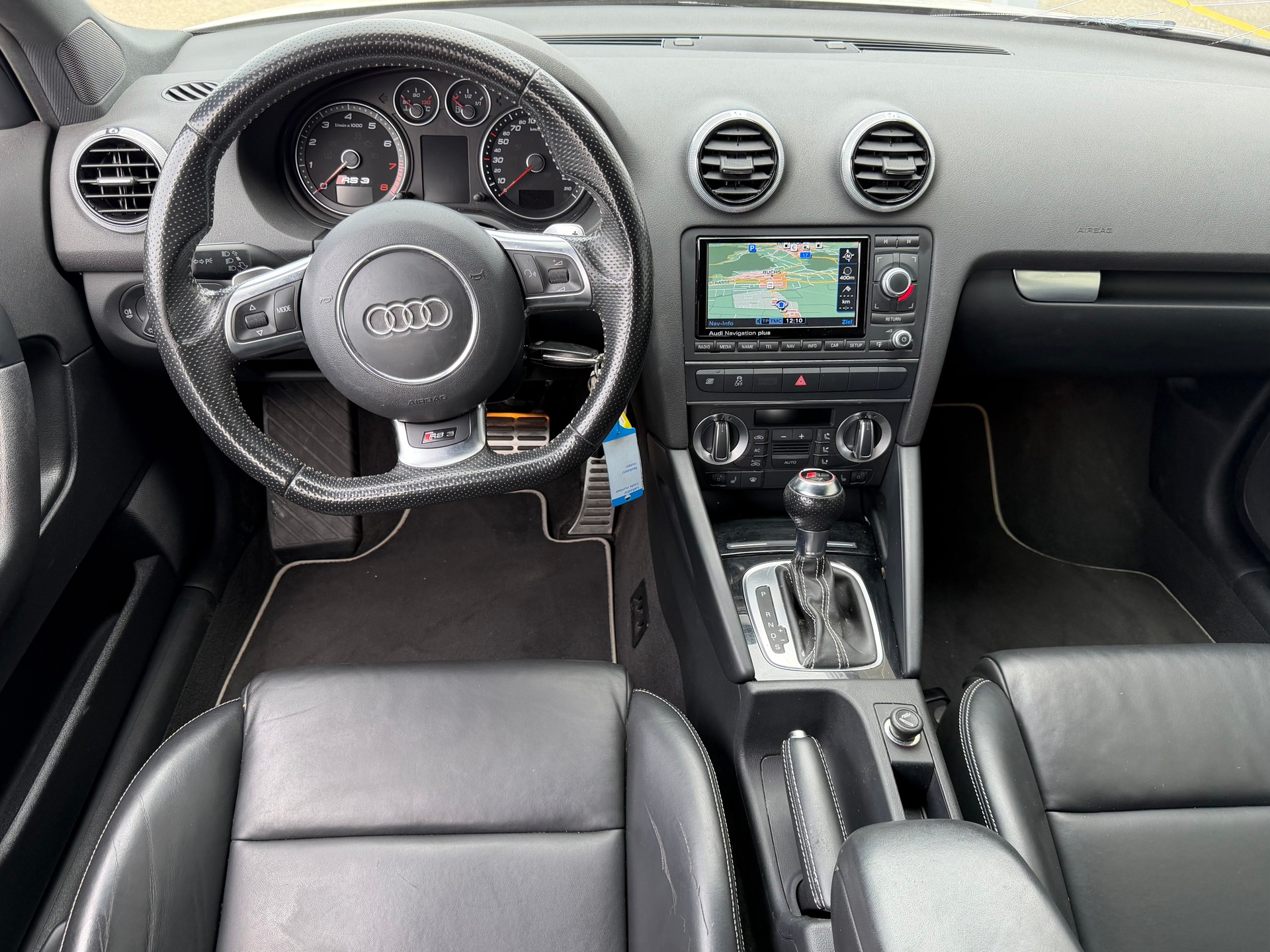 AUDI RS3 Sportback 2.5 TFSI quattro S-tronic-image-8