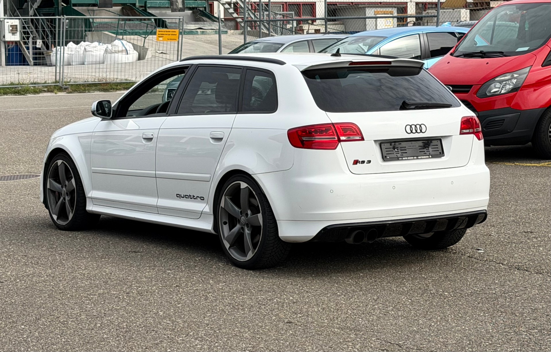 AUDI RS3 Sportback 2.5 TFSI quattro S-tronic-image-2