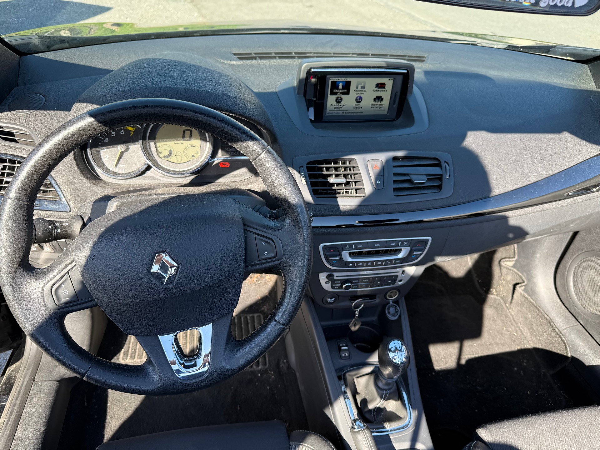 RENAULT Mégane CC 1.2 16V Turbo Dynamique-image-9