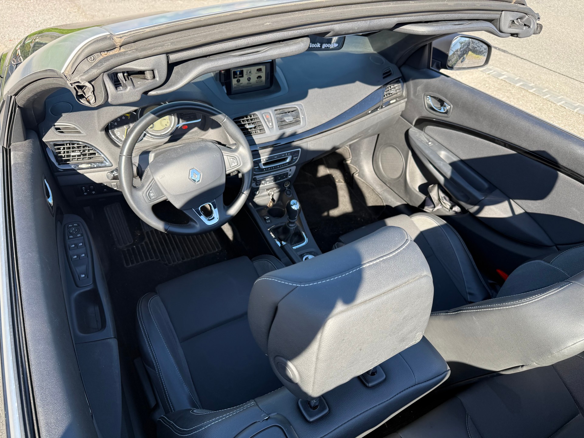 RENAULT Mégane CC 1.2 16V Turbo Dynamique-image-11
