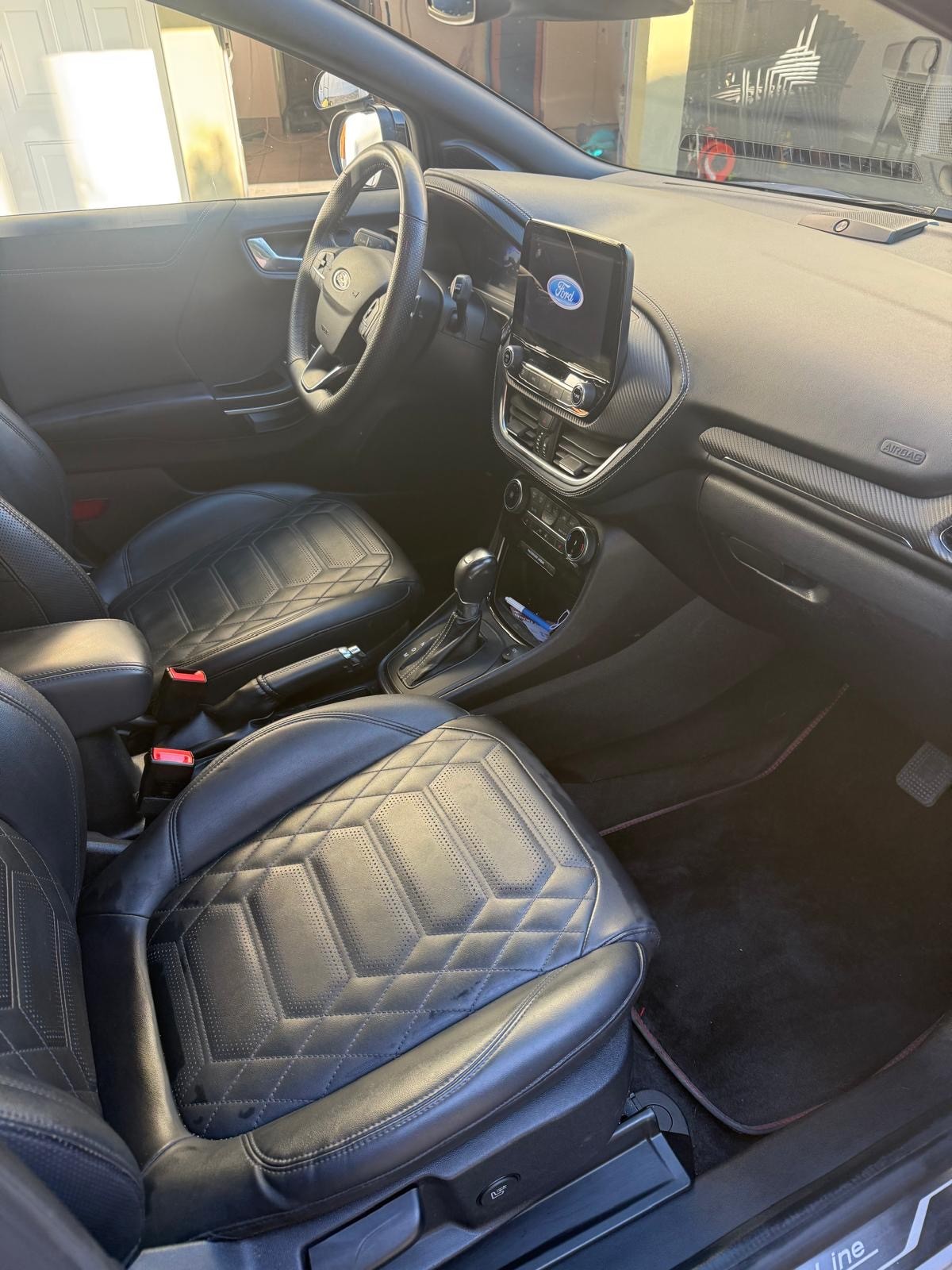 FORD 1.0 EcoB Hybrid 155 ST-Line Vignale-image-3
