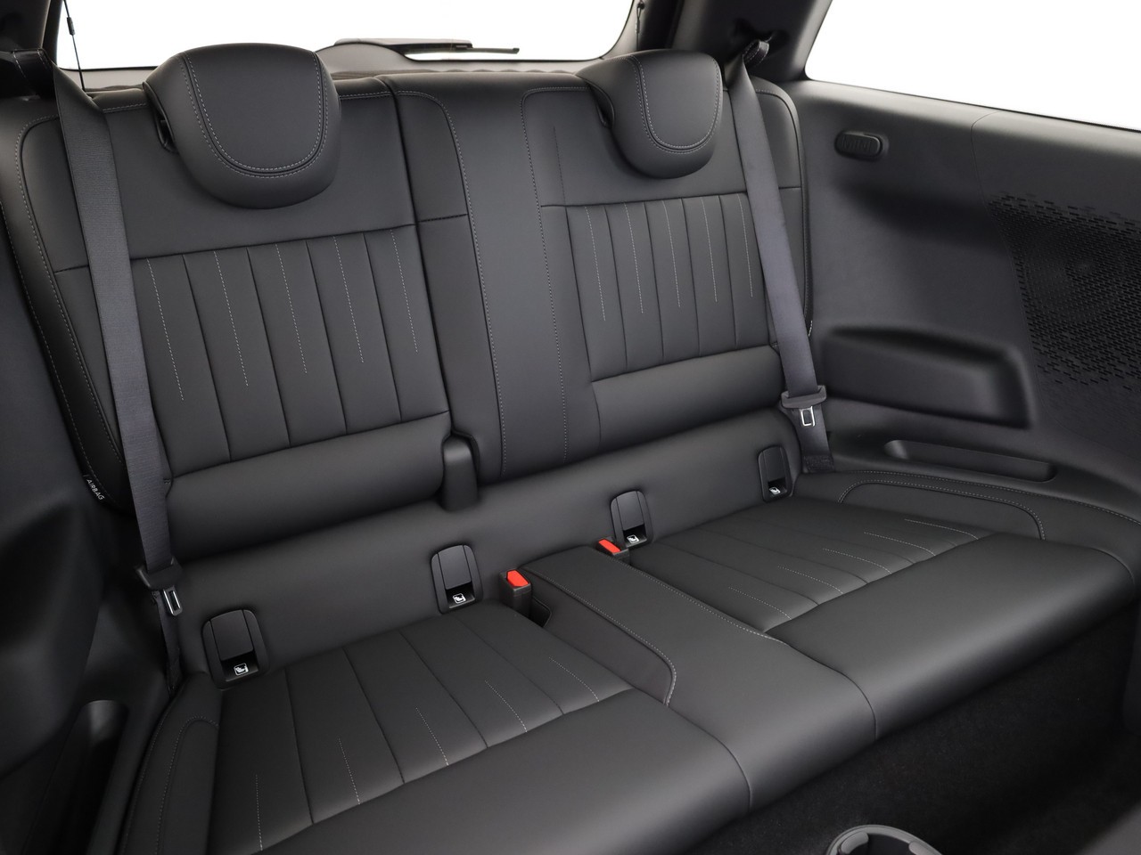 MINI Cooper SE-image-30