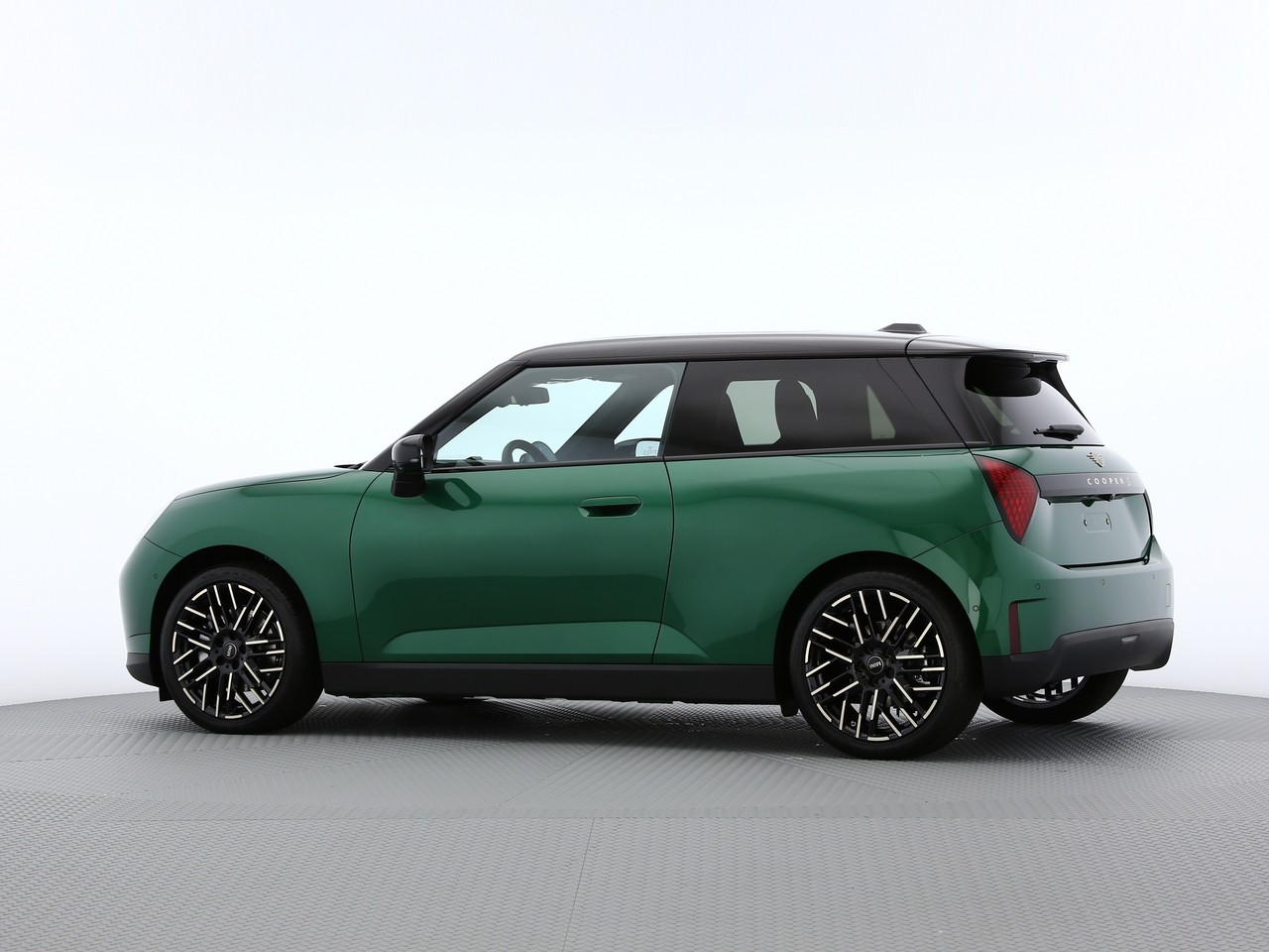 MINI Cooper SE-image-6