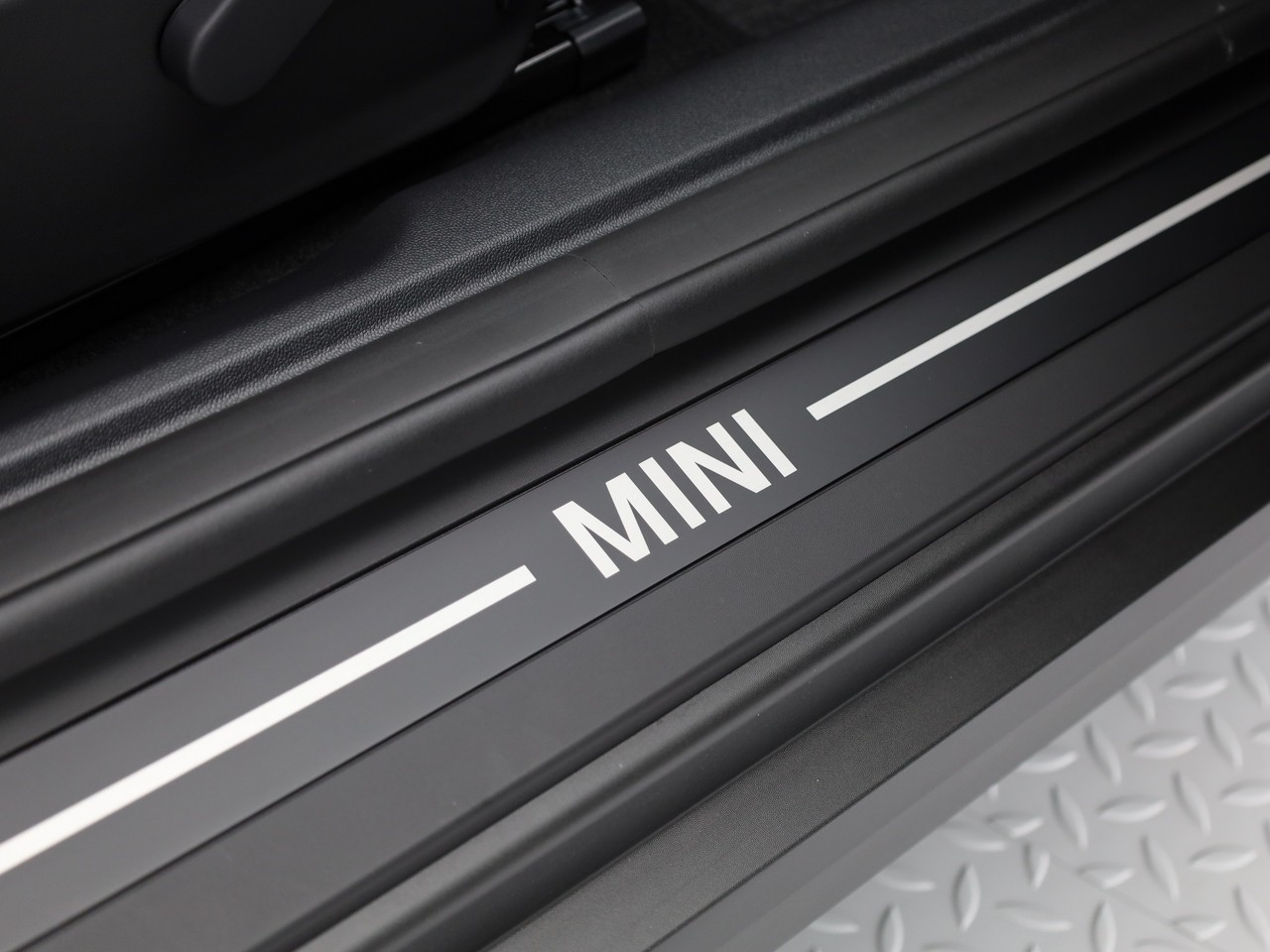 MINI Cooper SE-image-31