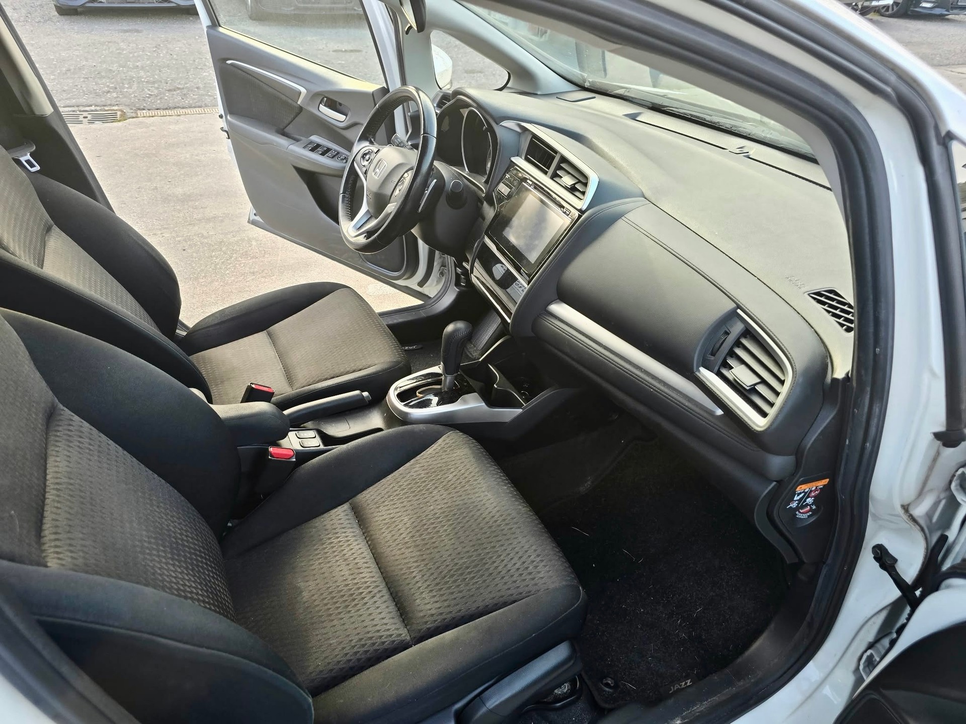 HONDA Jazz 1.3i-VTEC Elegance CVT-image-9