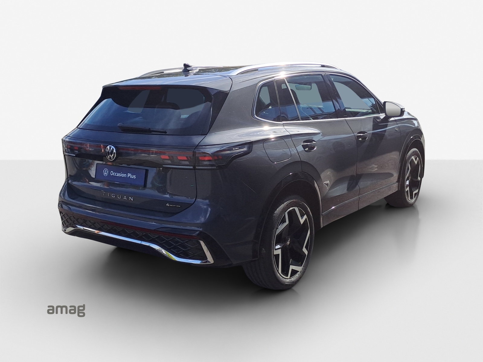 VW Tiguan 2.0 TSI DSG R-Line 4Motion-image-4