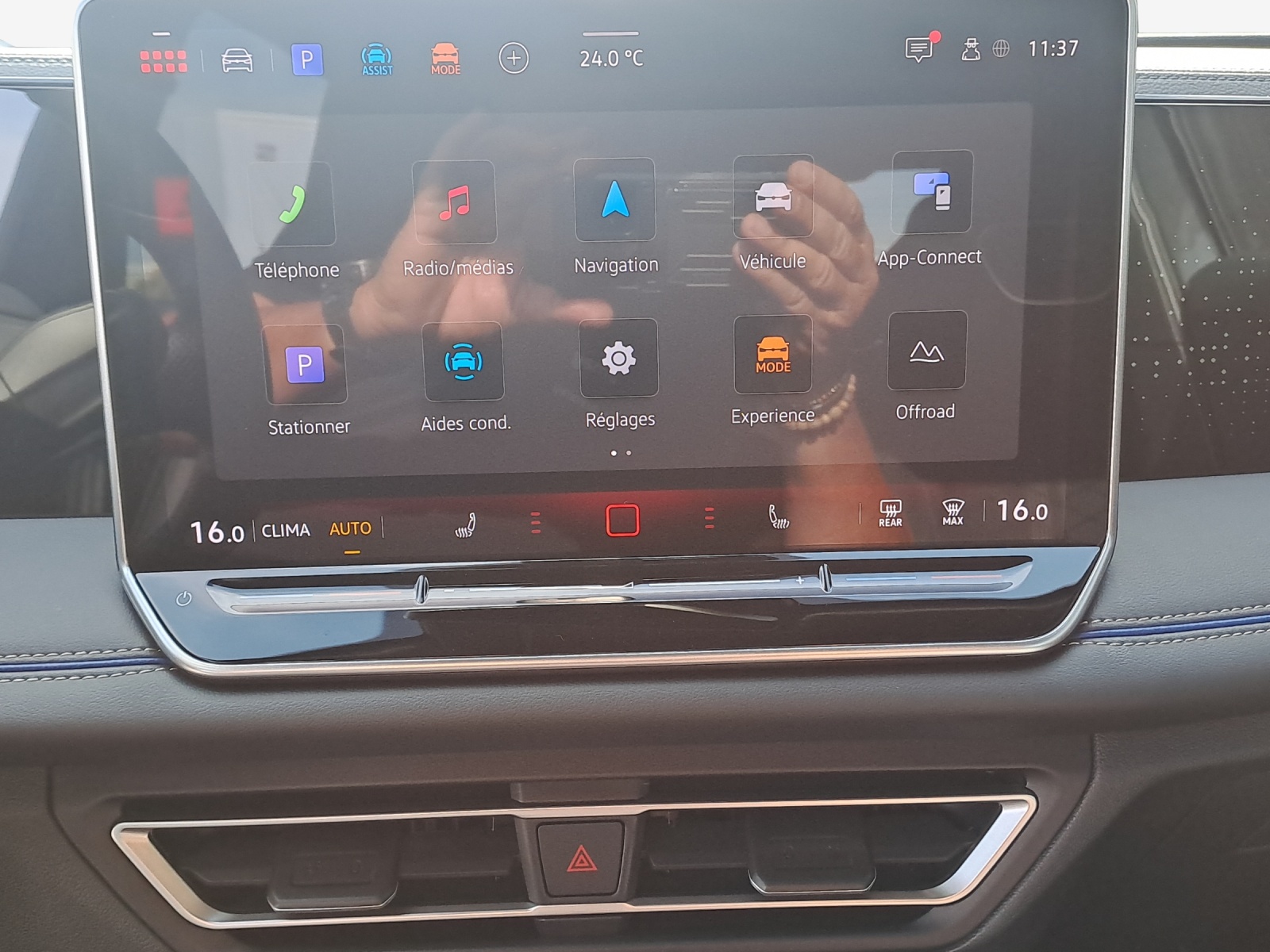 VW Tiguan 2.0 TSI DSG R-Line 4Motion-image-10