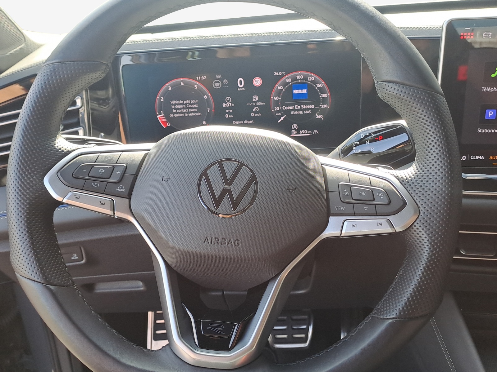 VW Tiguan 2.0 TSI DSG R-Line 4Motion-image-9