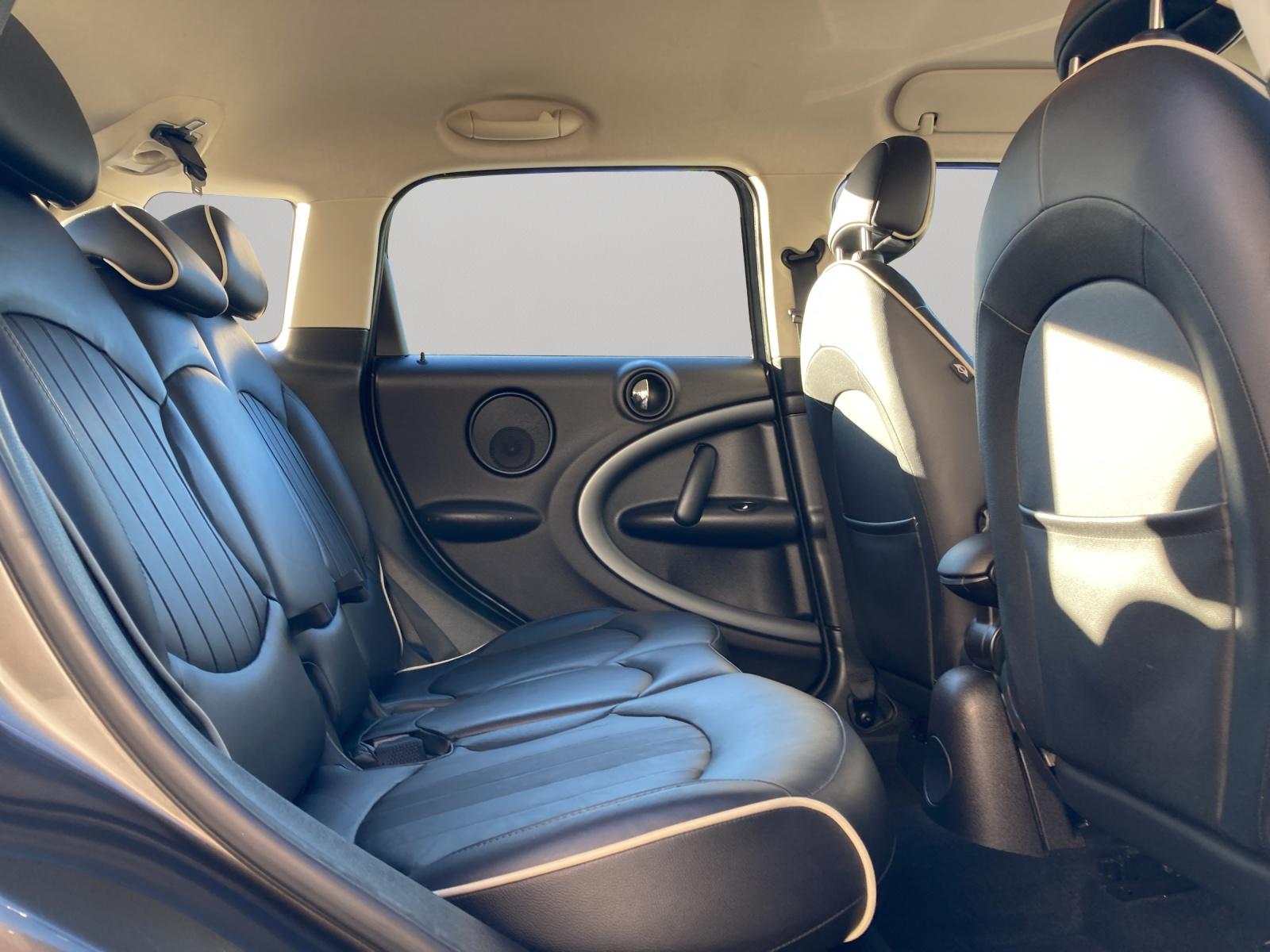 MINI Countryman R60 1.6i Cooper S ALL4-image-11