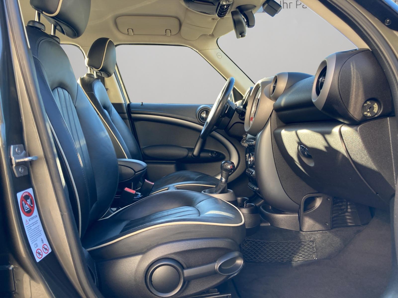 MINI Countryman R60 1.6i Cooper S ALL4-image-10