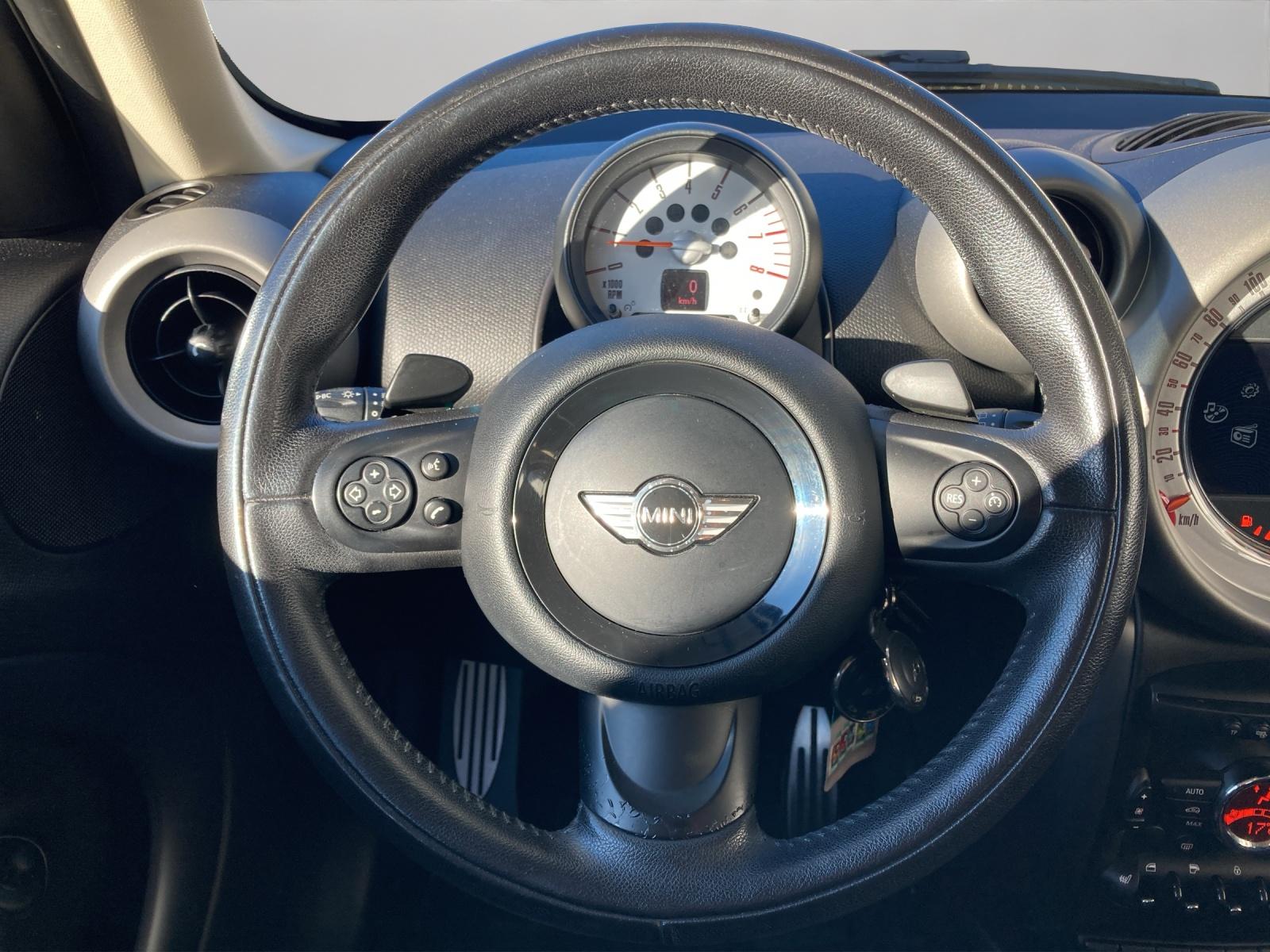 MINI Countryman R60 1.6i Cooper S ALL4-image-12
