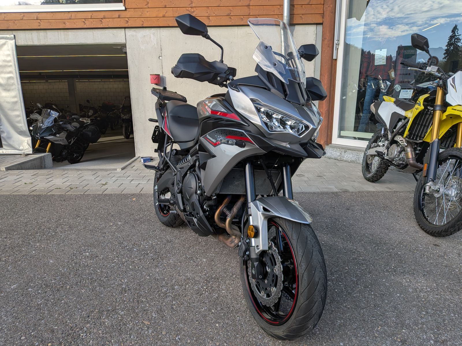 KAWASAKI Versys 650-image-1