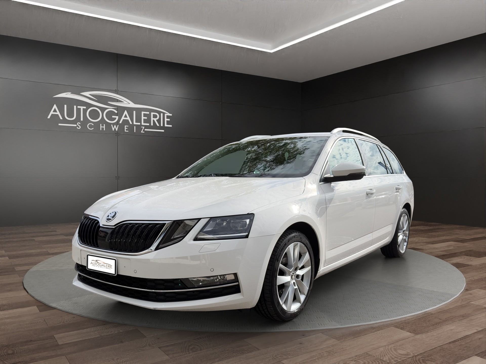 SKODA Octavia Combi 1.5 TSI Style DSG | Leichter Hagelschaden | SEHR GEPFLEGT | Windschutzscheibe Neu |-image-0