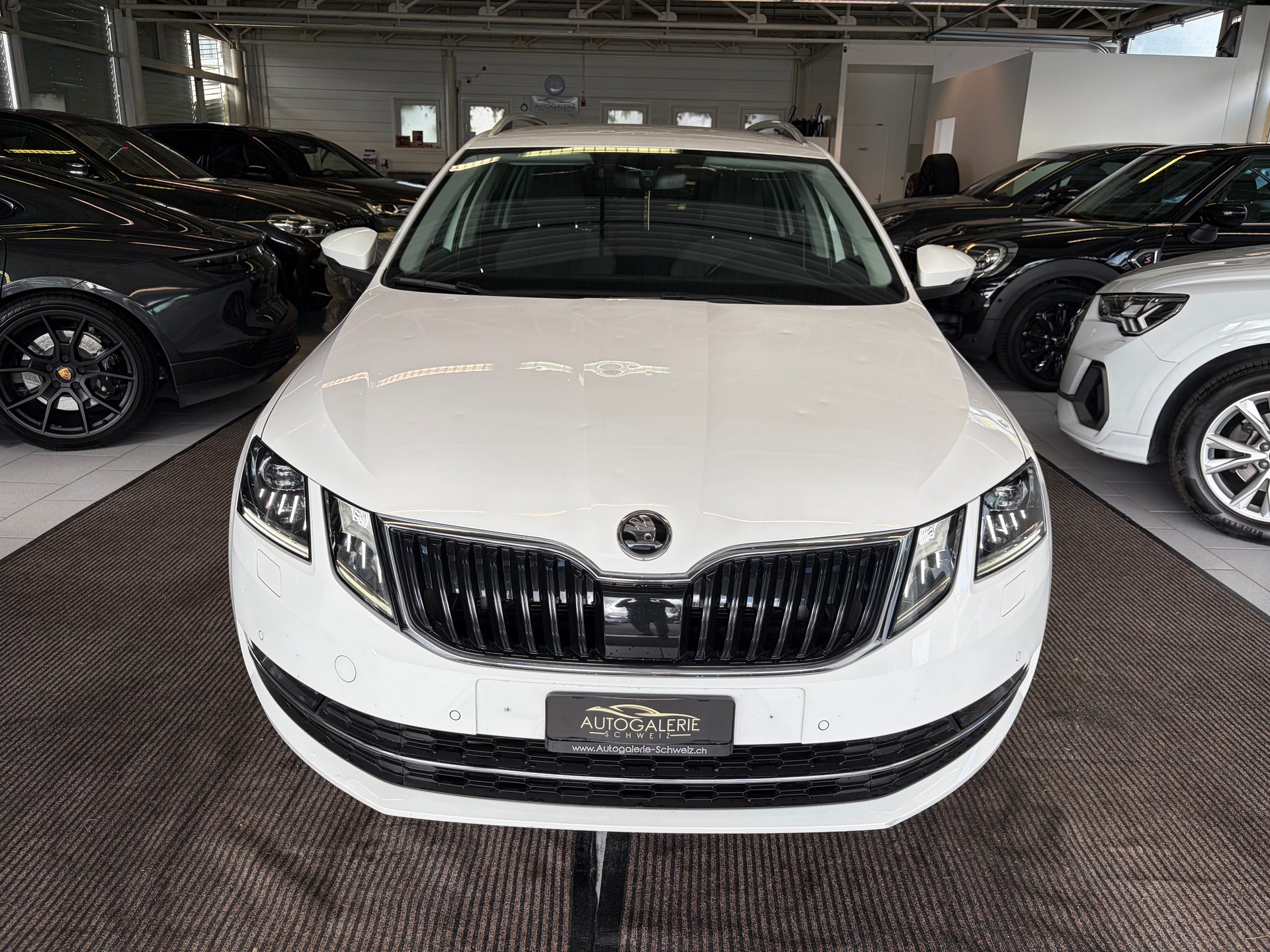 SKODA Octavia Combi 1.5 TSI Style DSG | Leichter Hagelschaden | SEHR GEPFLEGT | Windschutzscheibe Neu |-image-29