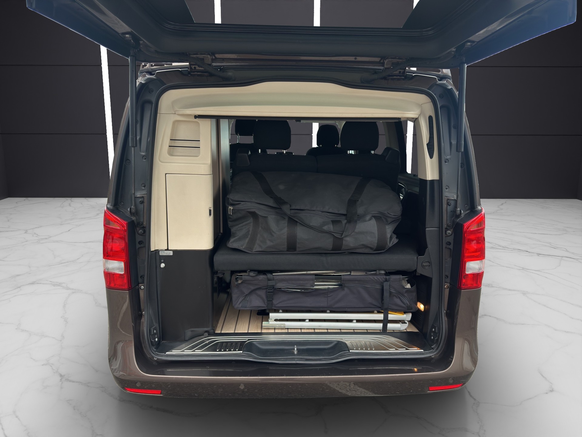 MERCEDES-BENZ Marco Polo 250 d 7G-Tronic-image-10