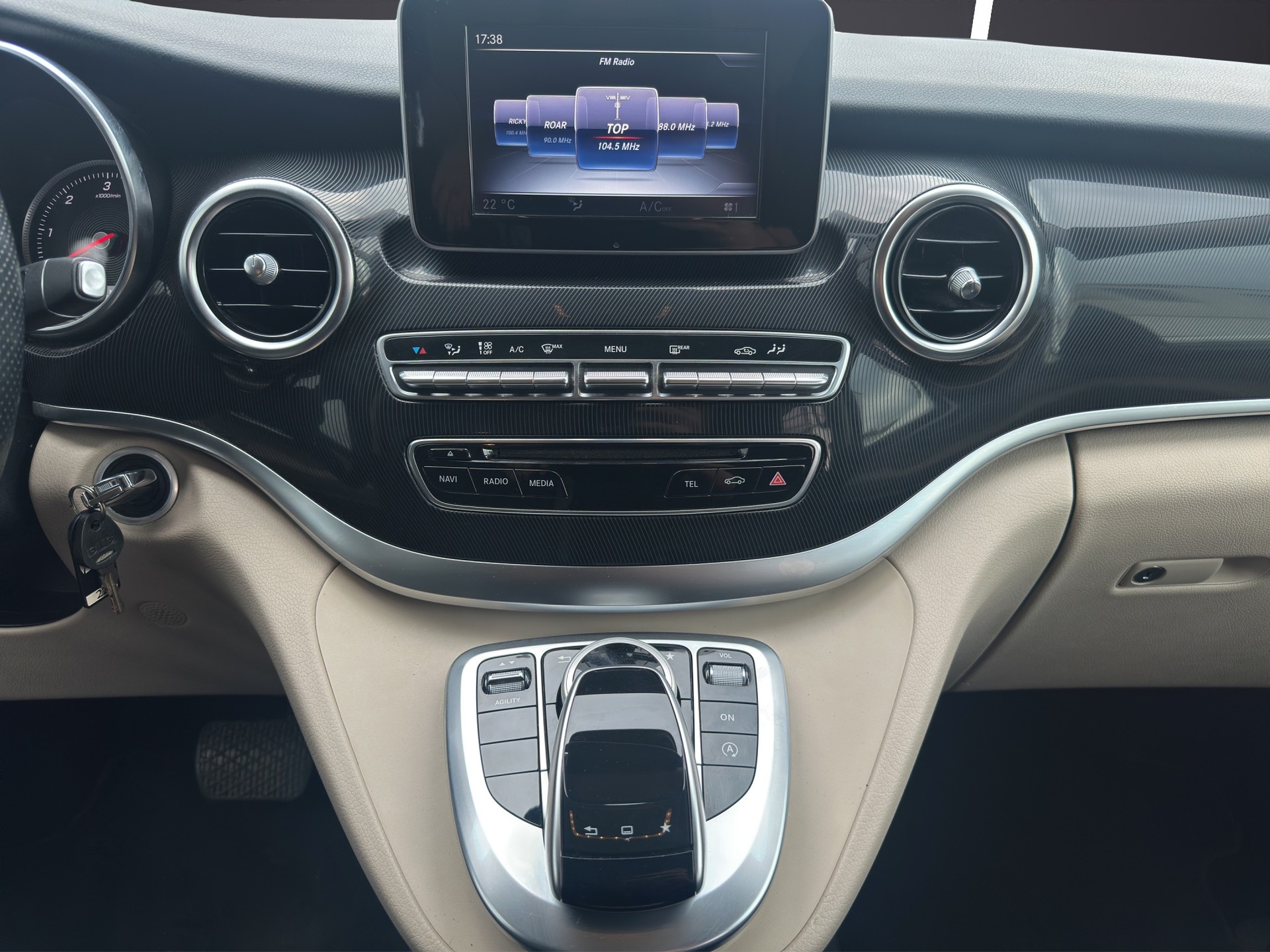 MERCEDES-BENZ Marco Polo 250 d 7G-Tronic-image-22