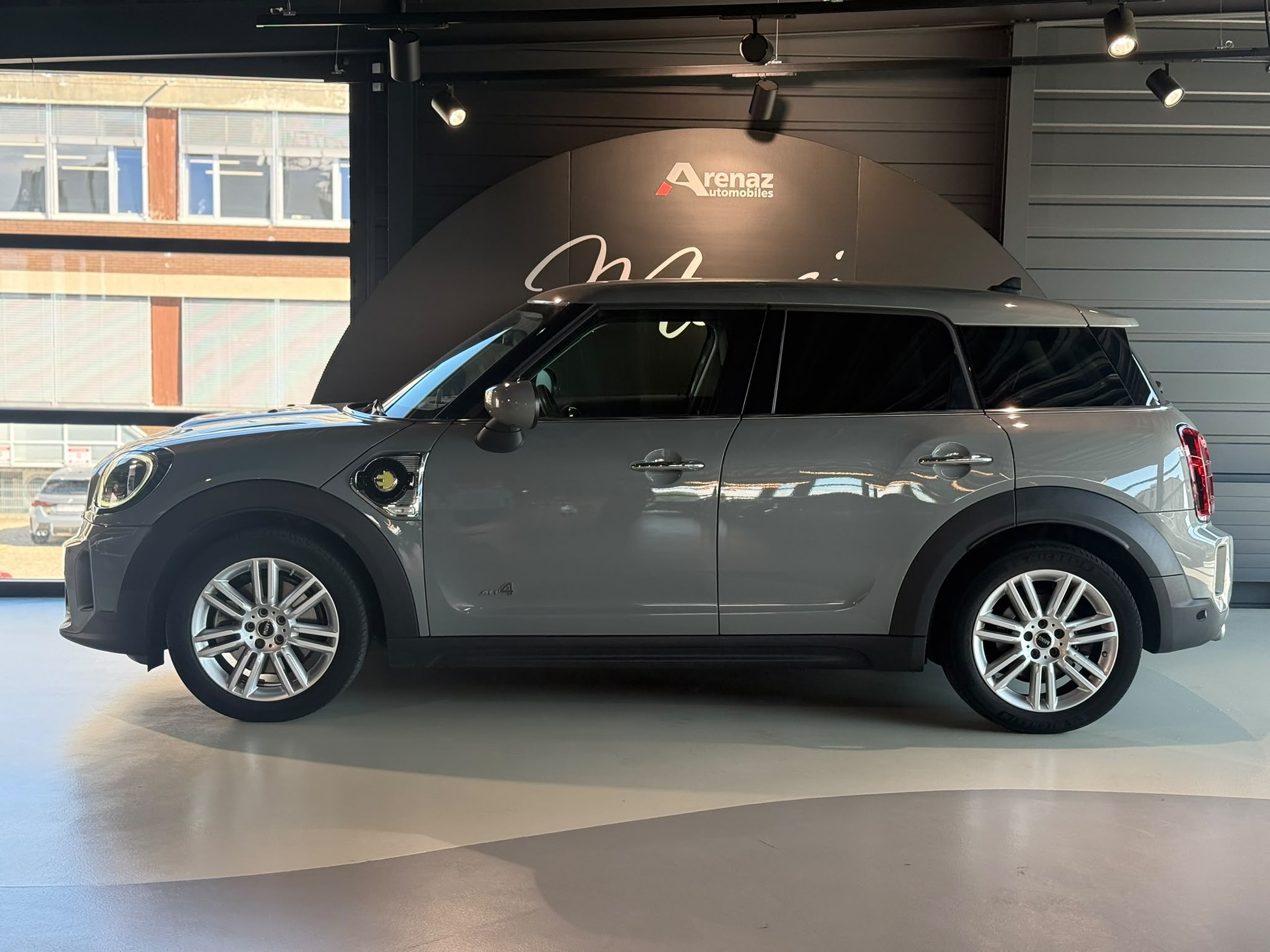 MINI Countryman Cooper SE ALL4 PHEV Steptronic-showroom-element-3