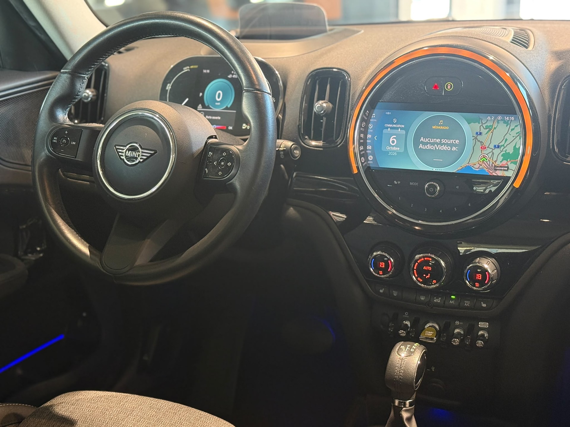 MINI Countryman Cooper SE ALL4 PHEV Steptronic-image-11