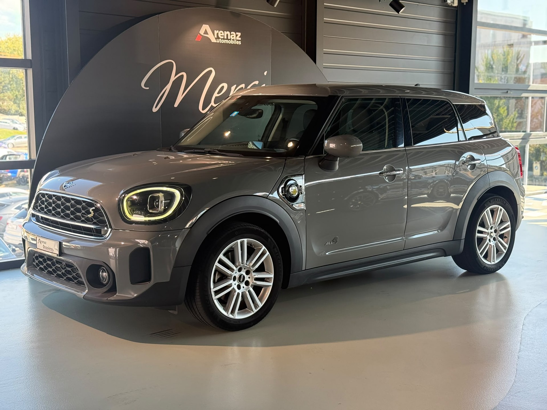 MINI Countryman Cooper SE ALL4 PHEV Steptronic-showroom-element-2