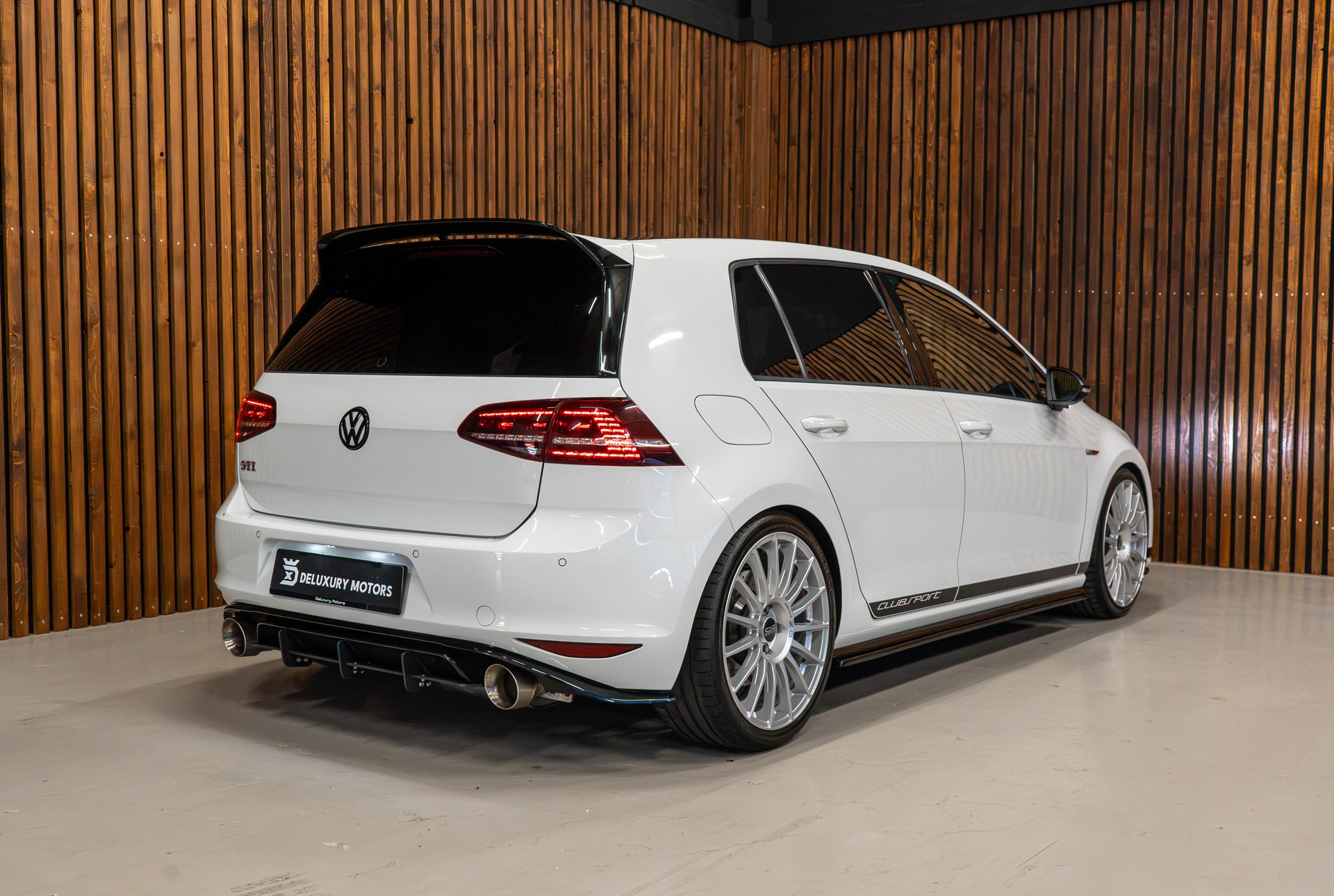 VW Golf VII 2.0 TSI GTI Clubsport DSG-image-1