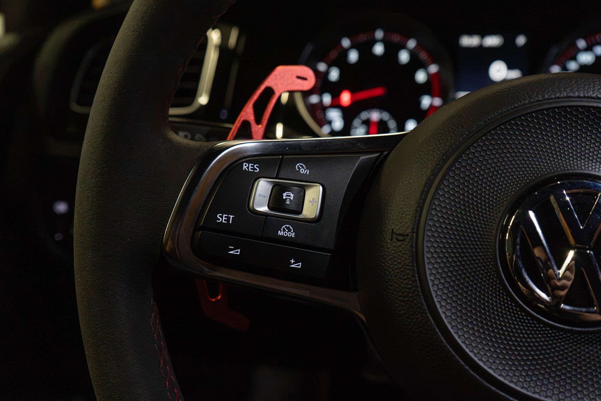 VW Golf VII 2.0 TSI GTI Clubsport DSG-image-28