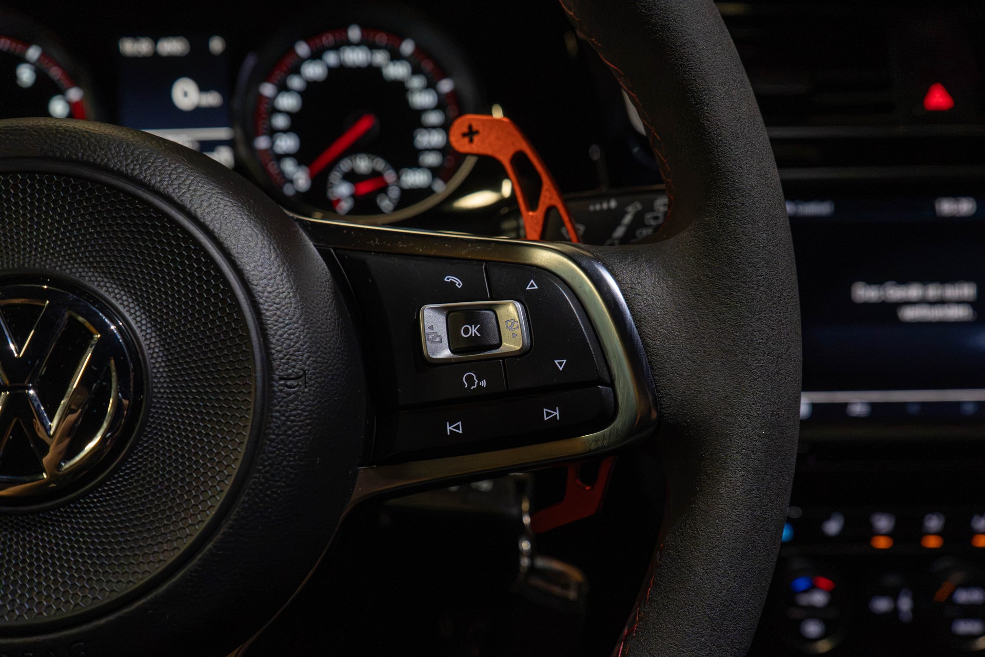 VW Golf VII 2.0 TSI GTI Clubsport DSG-image-27