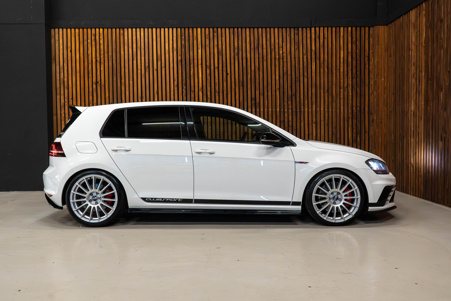 VW Golf VII 2.0 TSI GTI Clubsport DSG-image-7
