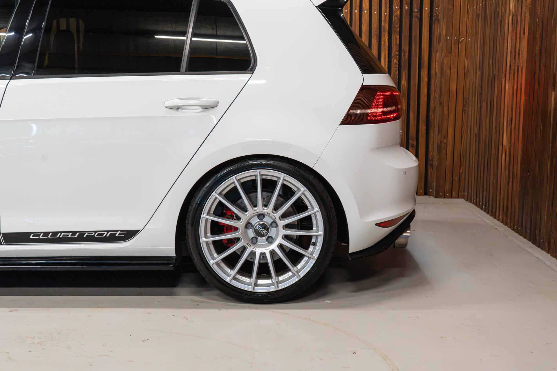 VW Golf VII 2.0 TSI GTI Clubsport DSG-image-6
