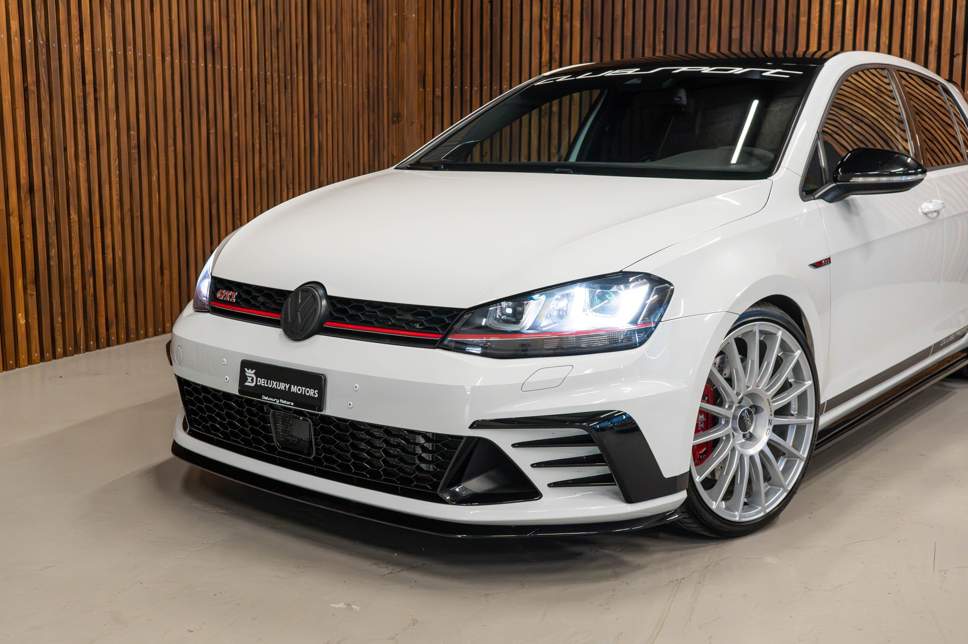 VW Golf VII 2.0 TSI GTI Clubsport DSG-image-3