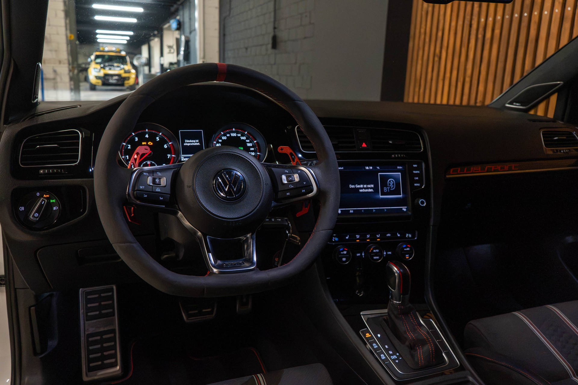 VW Golf VII 2.0 TSI GTI Clubsport DSG-image-22
