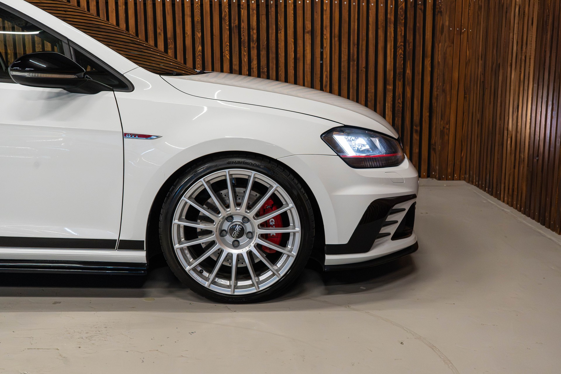 VW Golf VII 2.0 TSI GTI Clubsport DSG-image-9