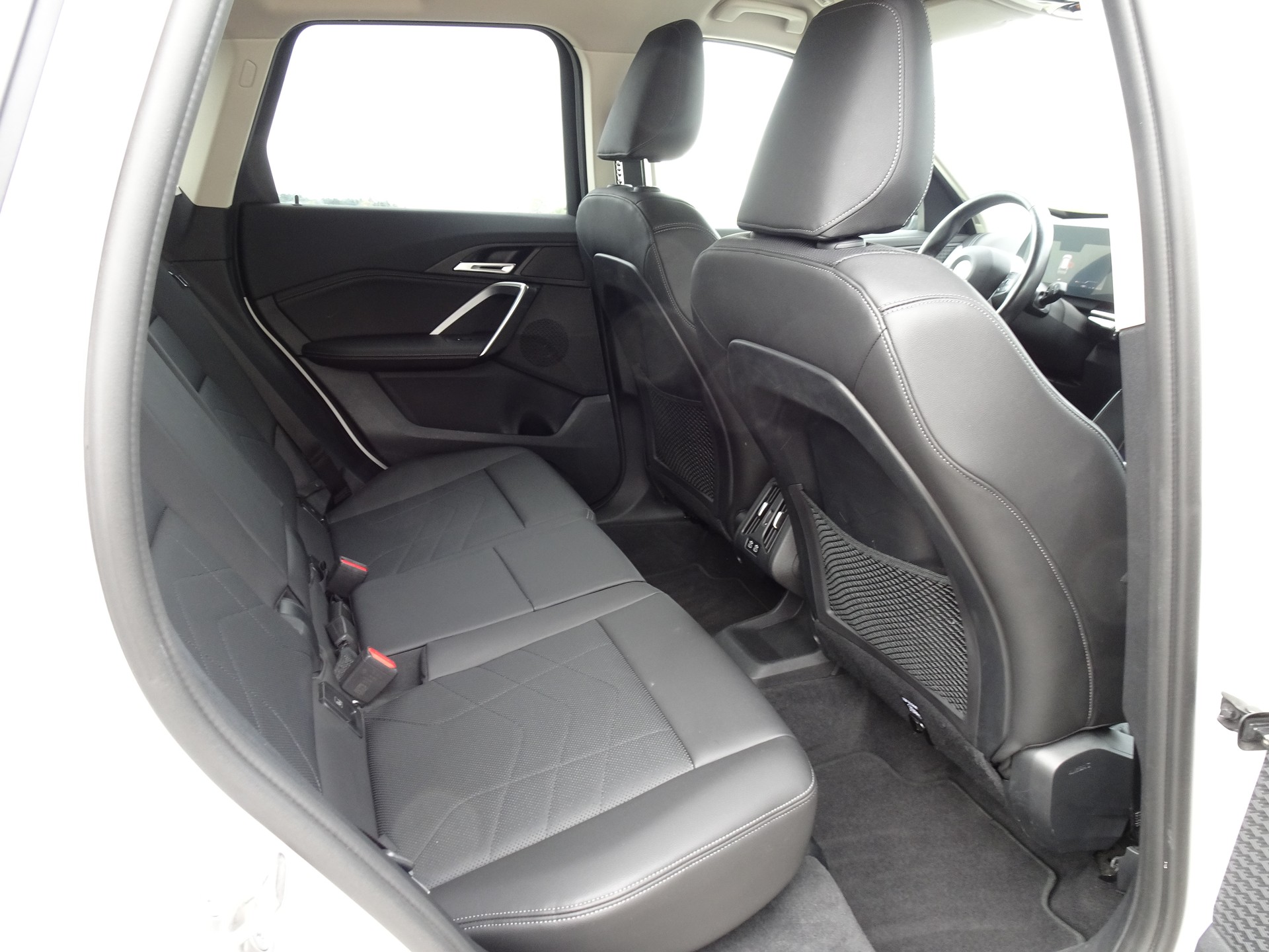 BMW X1 xDrive 23d 48V xLine-image-9