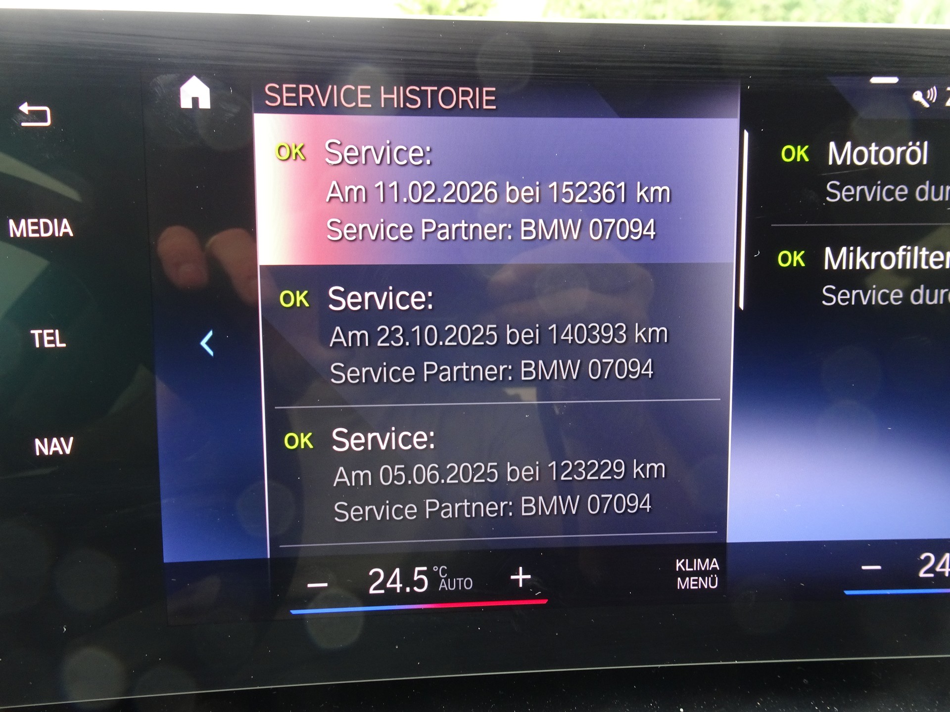 BMW X1 xDrive 23d 48V xLine-image-14