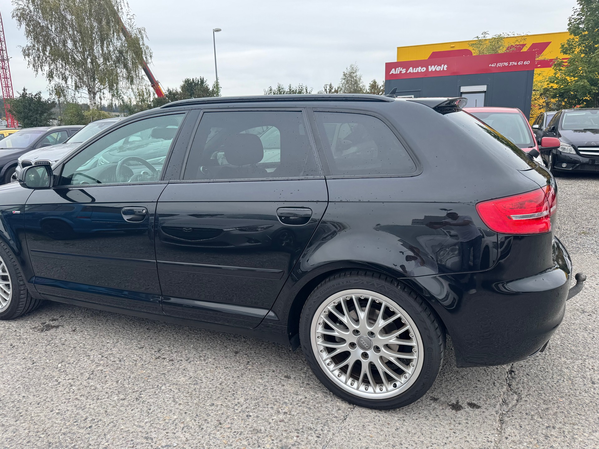 AUDI A3 Sportback 2.0 TFSI Ambiente quattro S-tronic-image-3