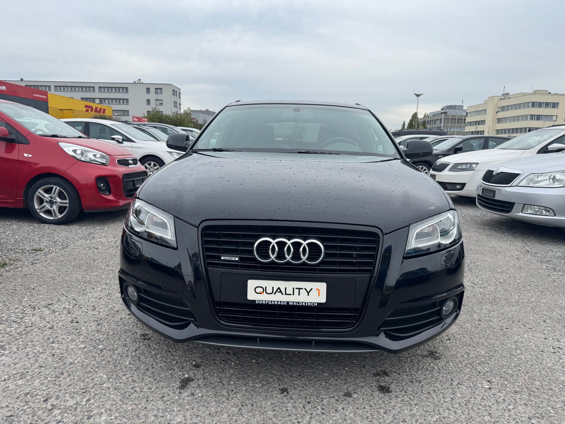 AUDI A3 Sportback 2.0 TFSI Ambiente quattro S-tronic-image-0