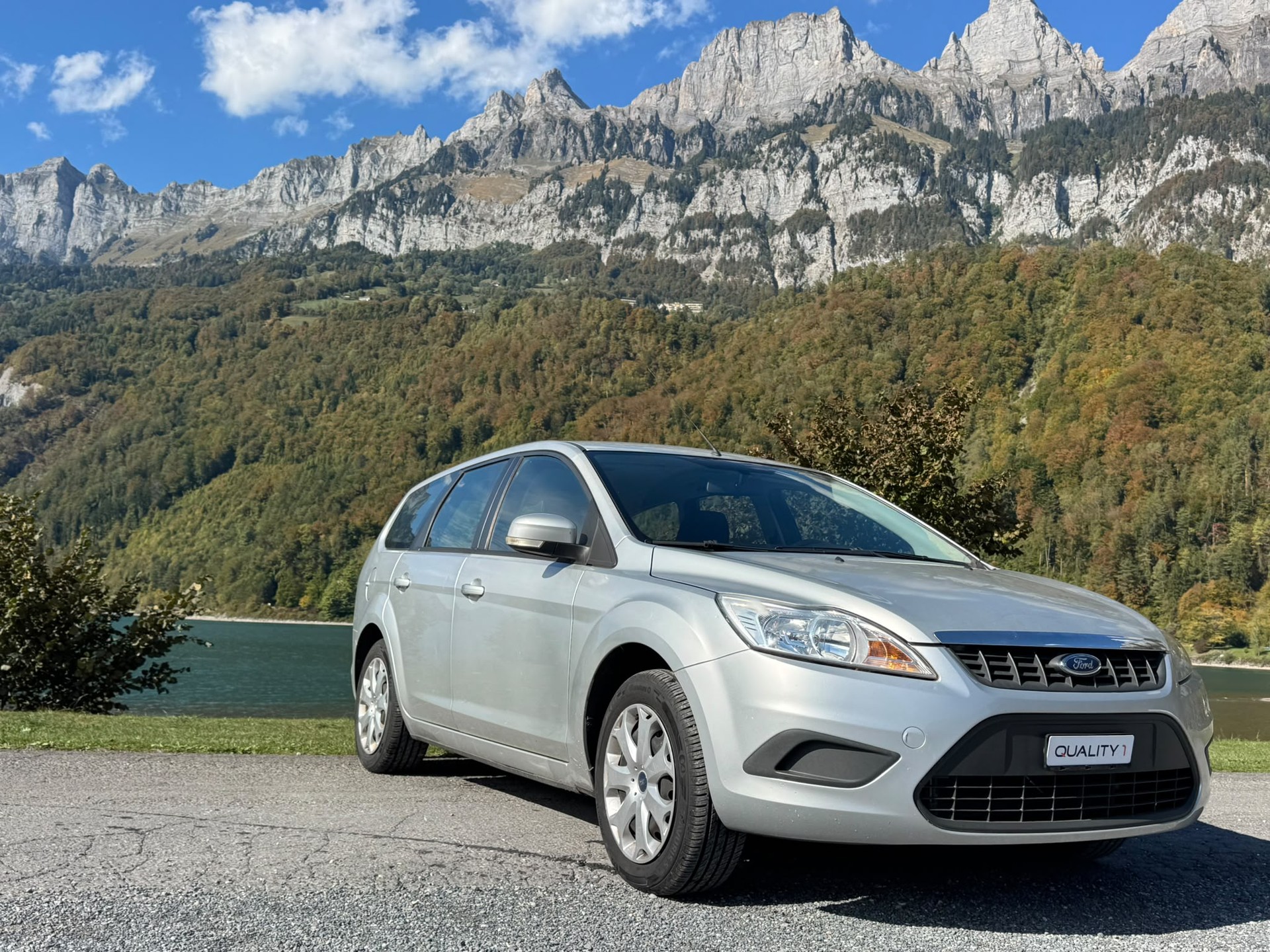 FORD Focus 2.0i Carving Automatic-image-3