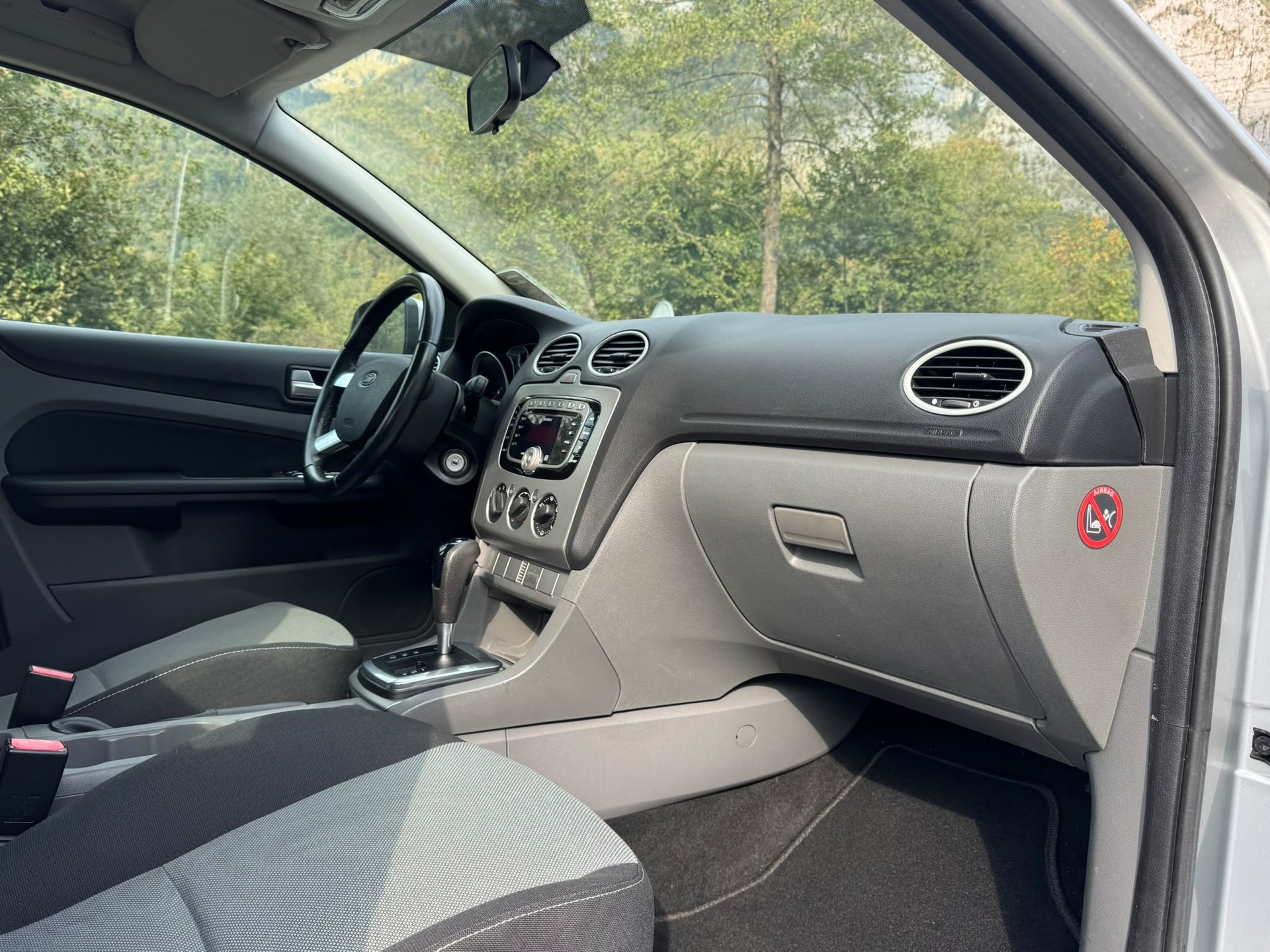 FORD Focus 2.0i Carving Automatic-image-15