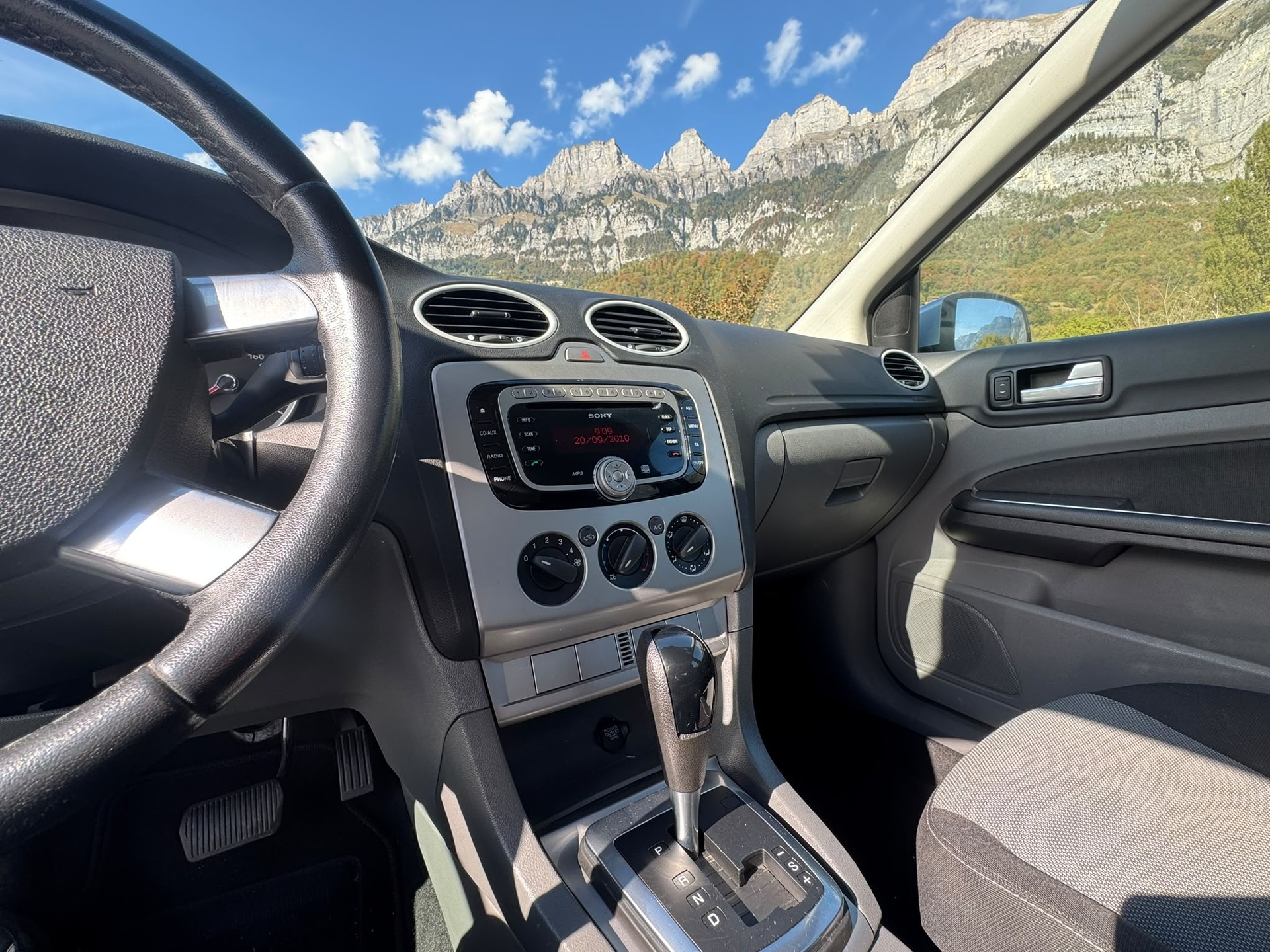 FORD Focus 2.0i Carving Automatic-image-19