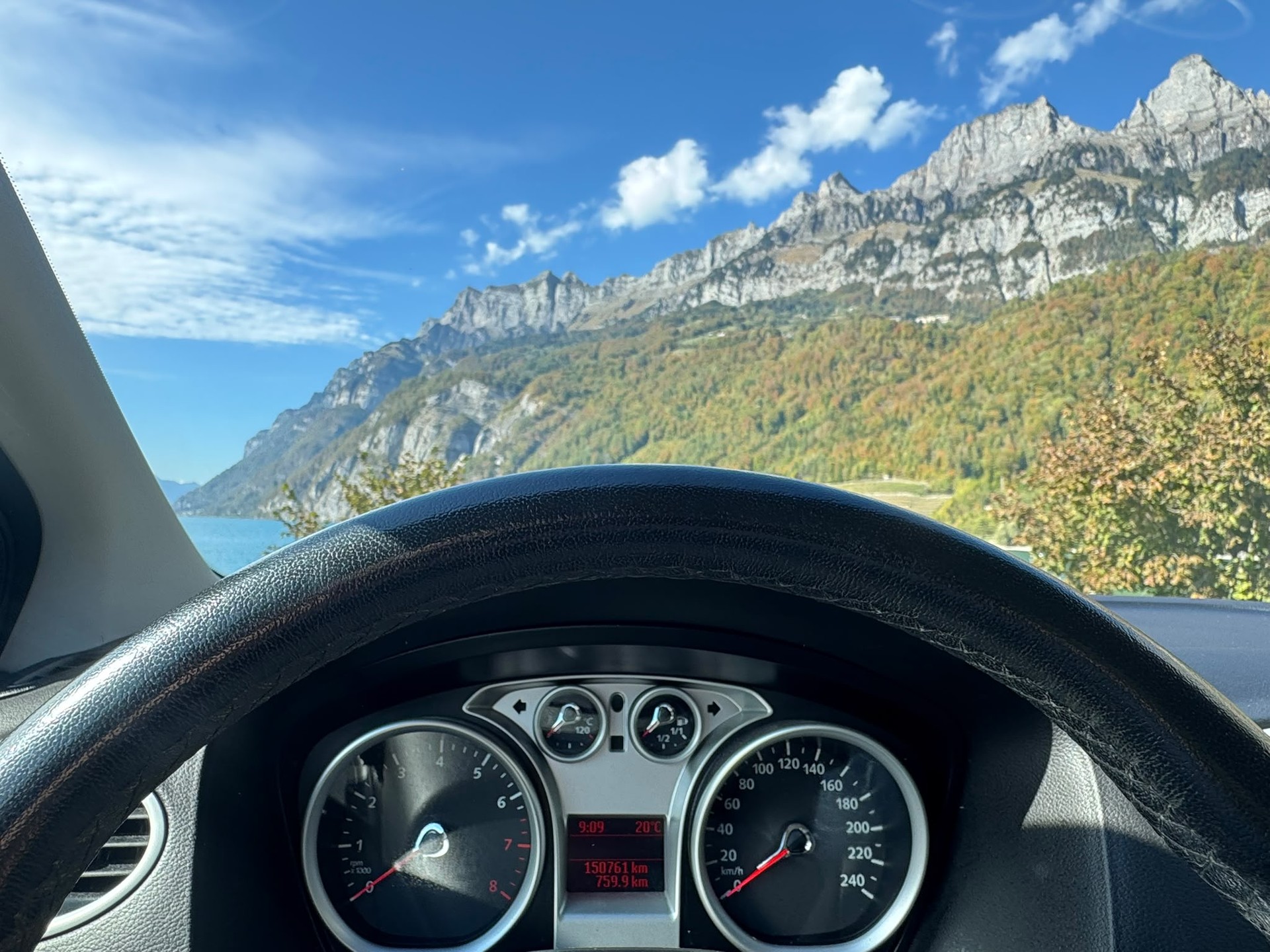 FORD Focus 2.0i Carving Automatic-image-20