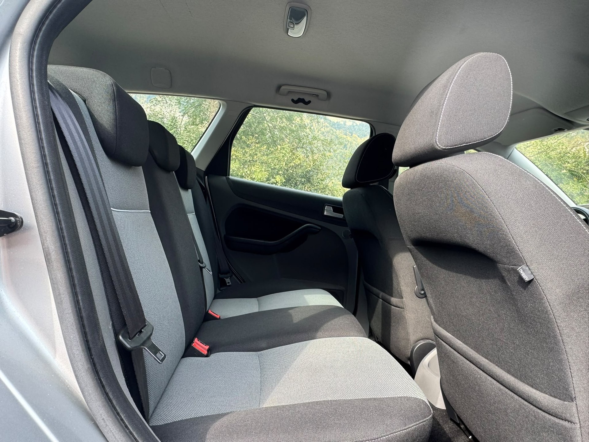 FORD Focus 2.0i Carving Automatic-image-11