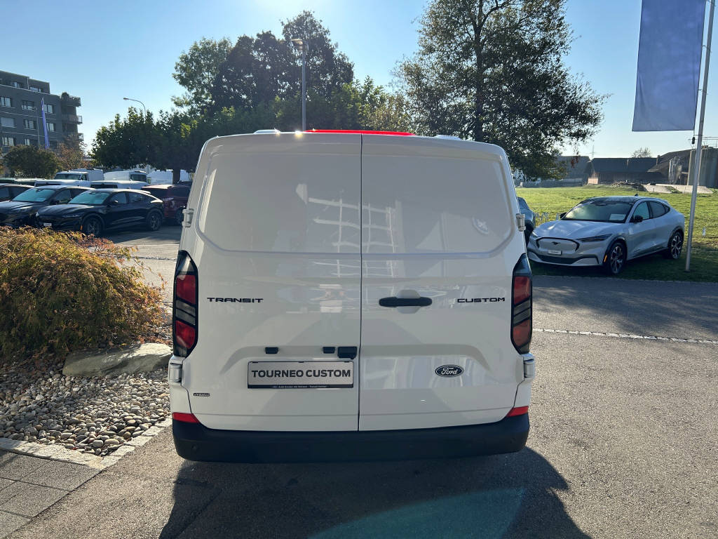 FORD Transit Custom Van 320 L1 2.5 Duratec 233 Trend PHEV-image-4