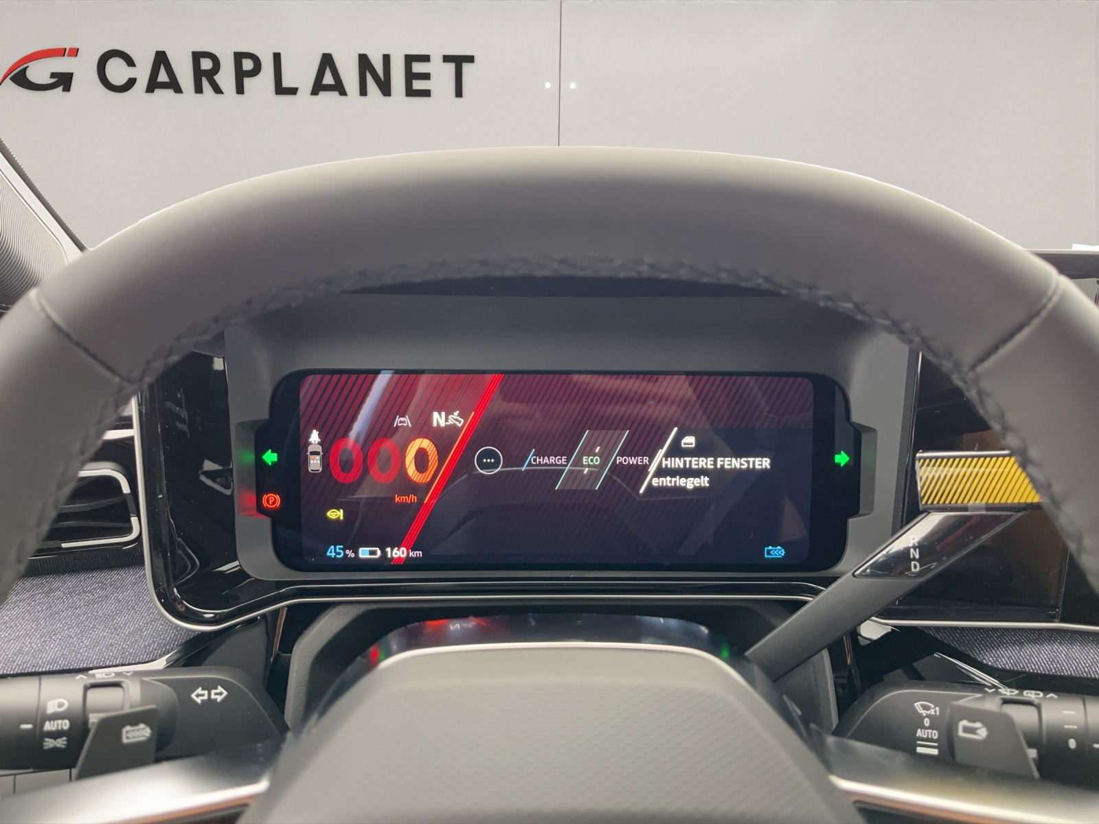 RENAULT R5 E-Tech Comfort Range techno-image-10