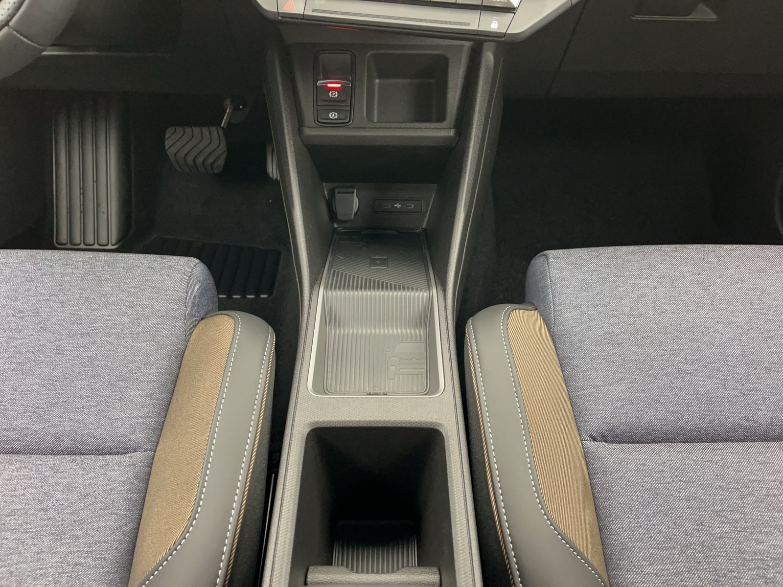 RENAULT R5 E-Tech Comfort Range techno-image-13