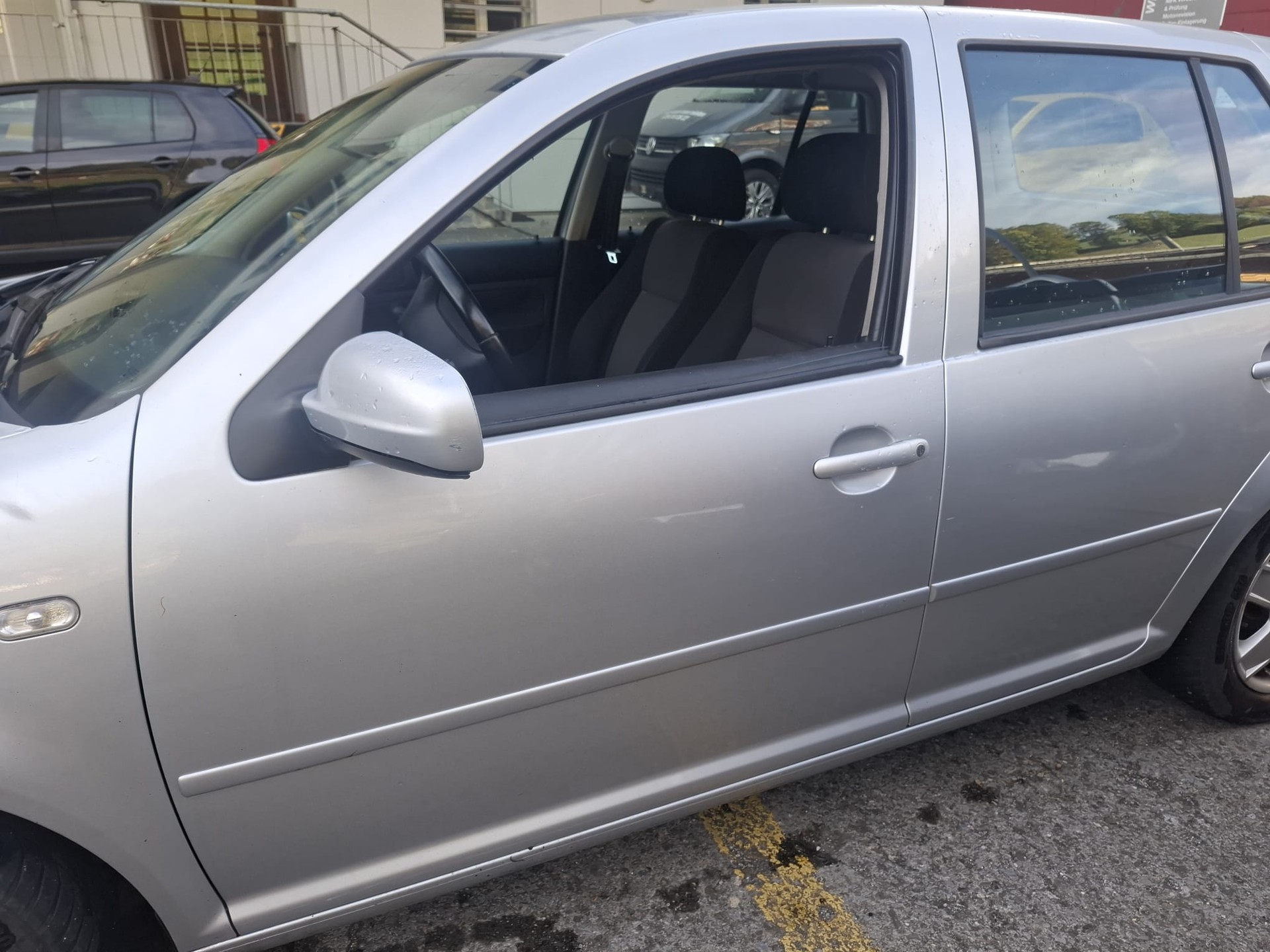 VW Golf 1.6 16V Trendline-image-6