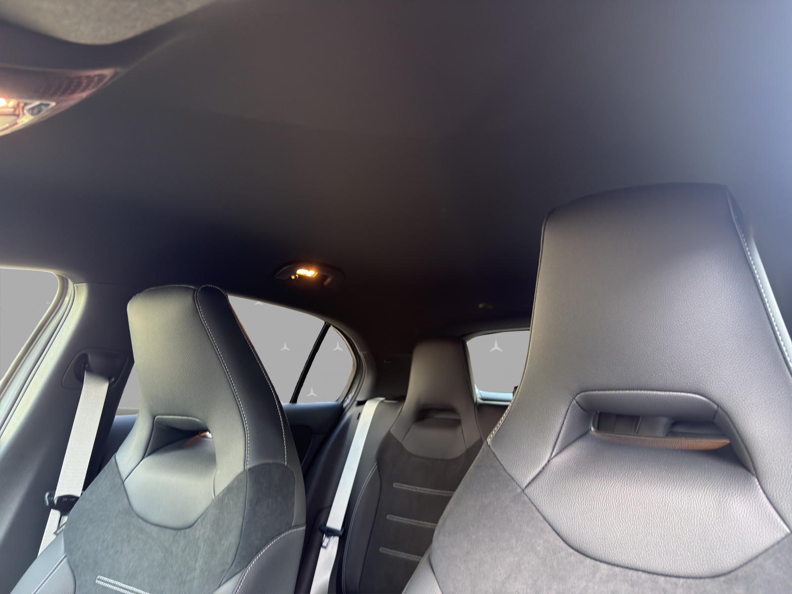 MERCEDES-BENZ A 200 Night Star 7G-DCT-image-8