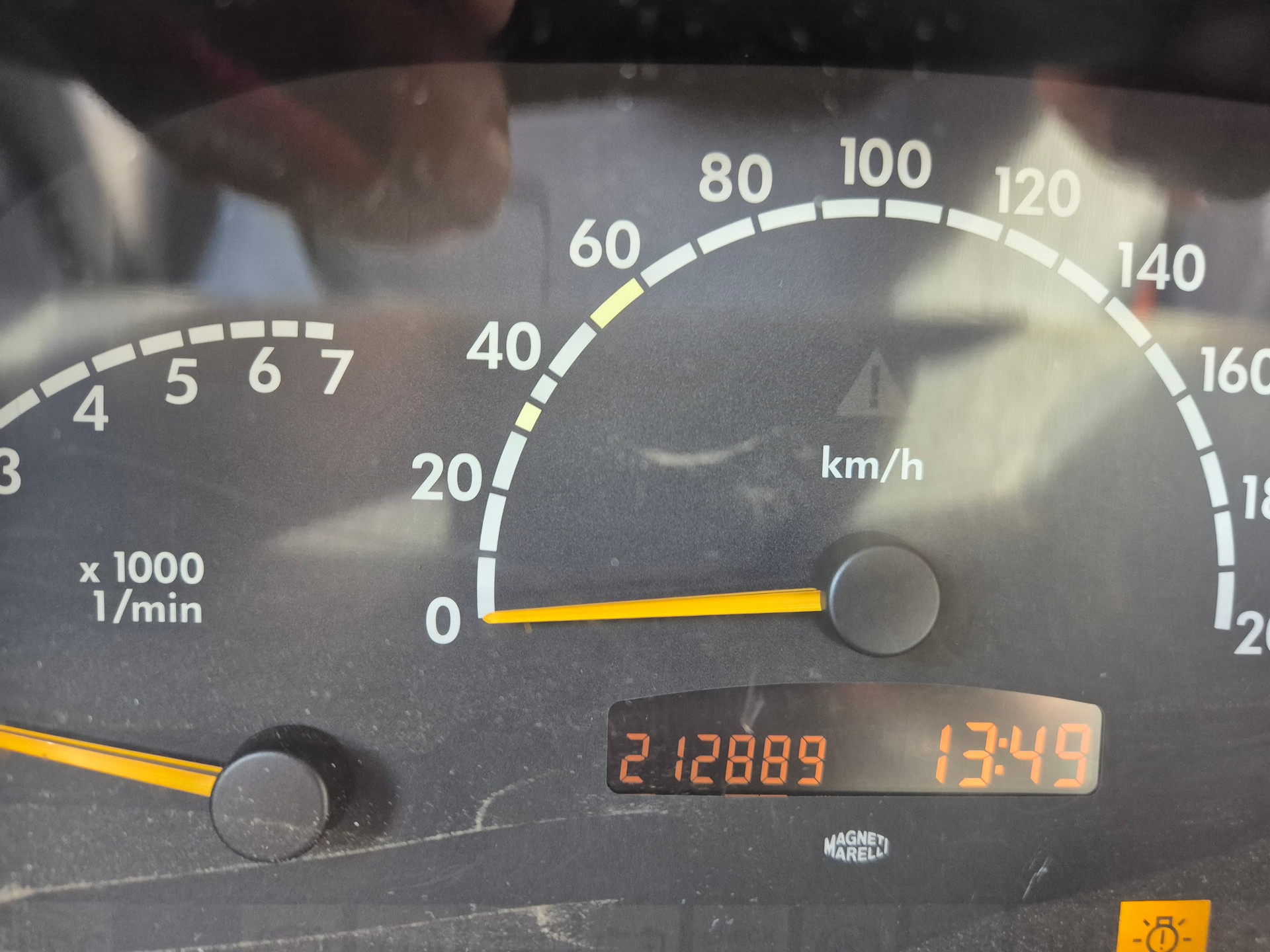 MERCEDES-BENZ V 220 CDI Trend-image-3