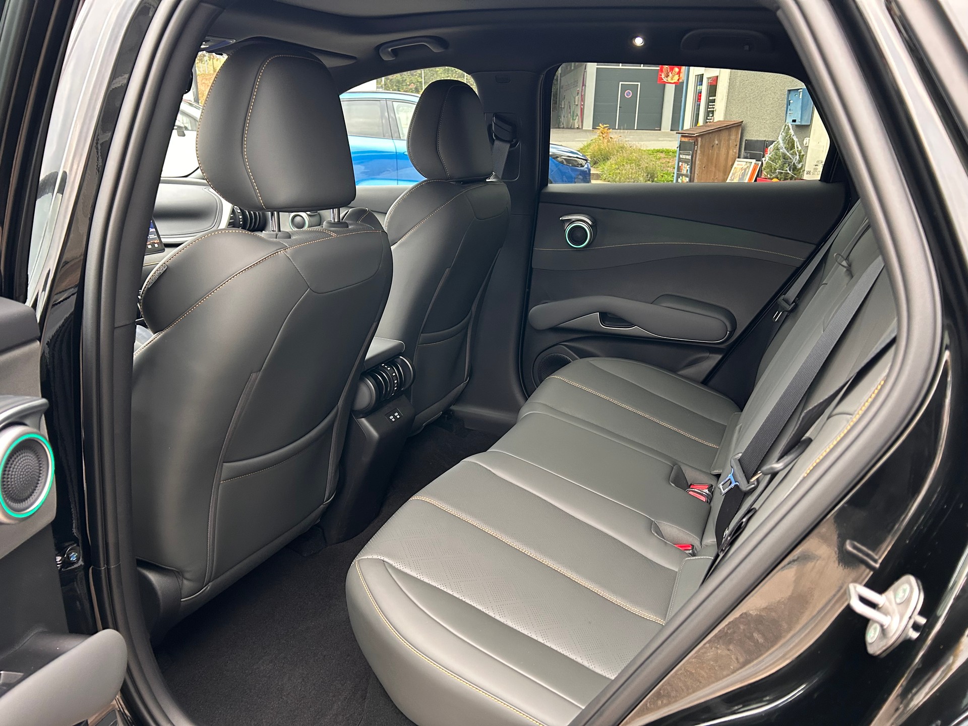 BYD Atto 3 EVO 74.8 kWh Excellence AWD-image-14