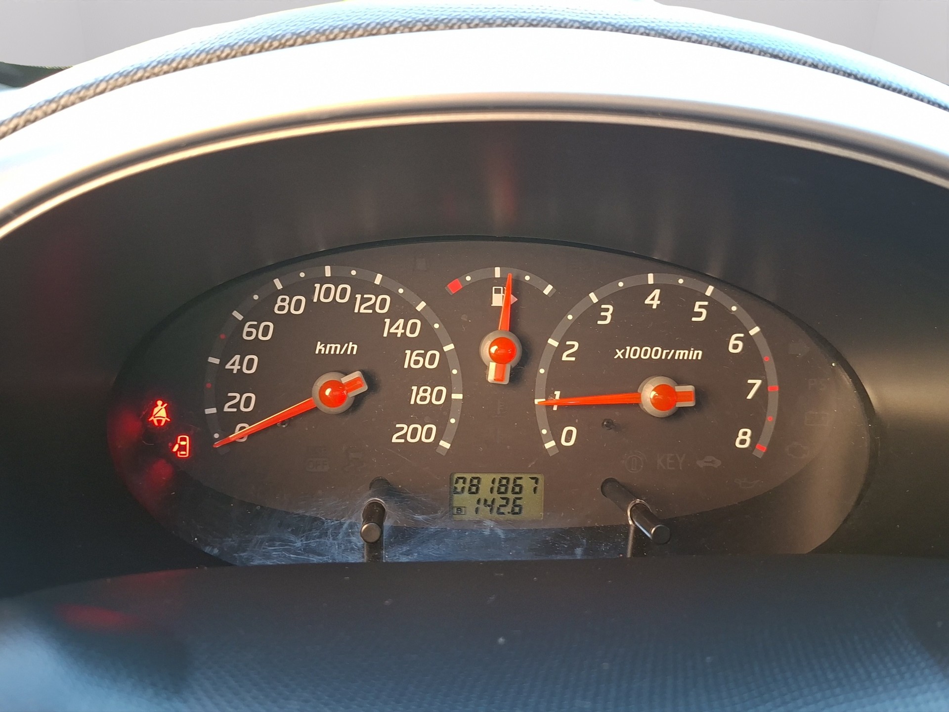 NISSAN Micra 1.4 tekna-image-18