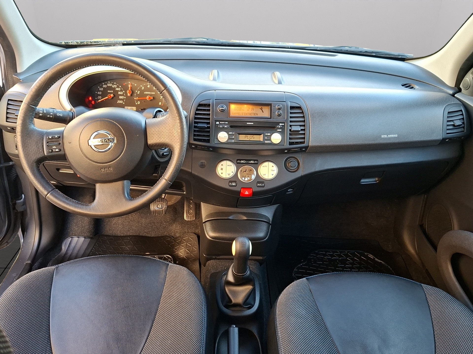 NISSAN Micra 1.4 tekna-image-17