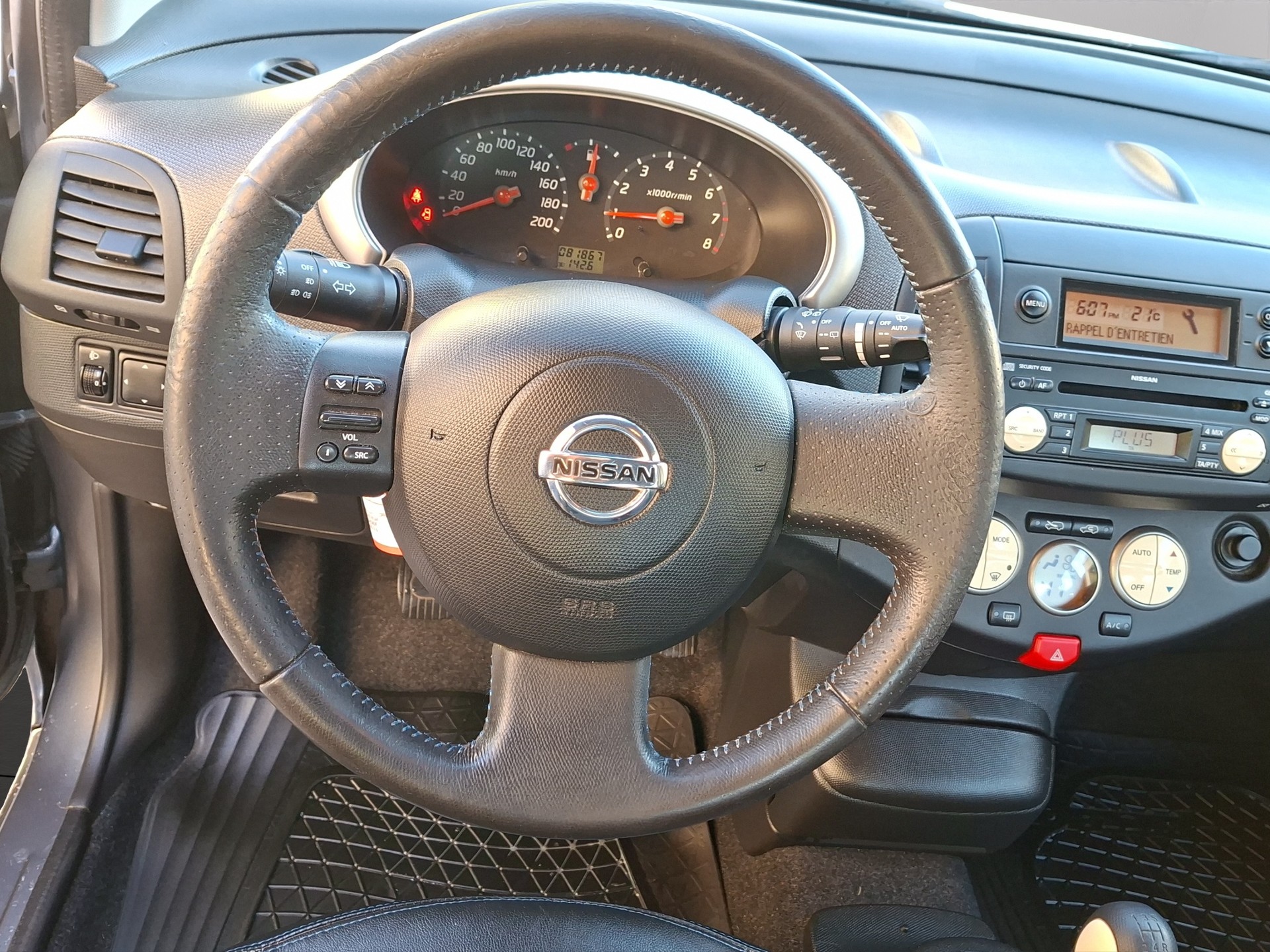 NISSAN Micra 1.4 tekna-image-19